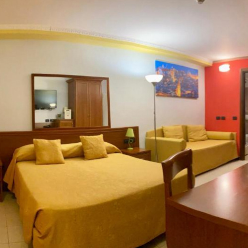 2040 HOTEL ACTOR GENOVA CITY  SOLUTIONHOTEL 11.jpg